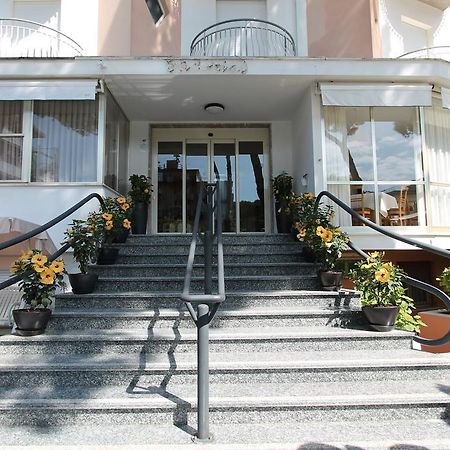 Hotel Escorial Cervia Exterior foto
